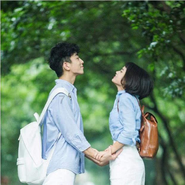 人在年轻时幸福多还是在年老时幸福多？